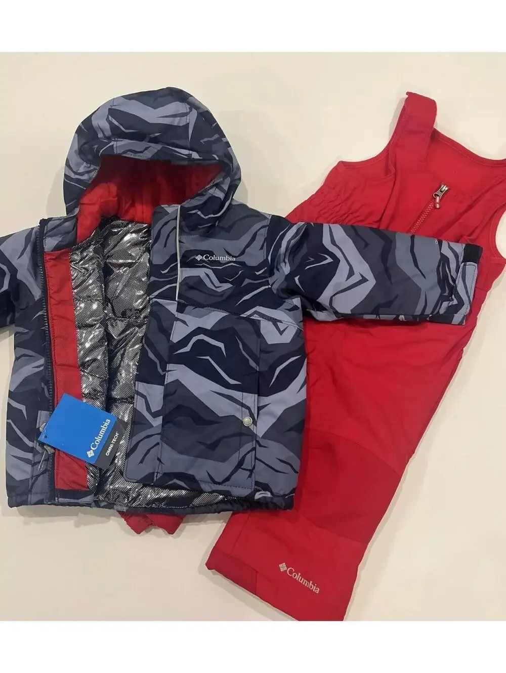 NWT Columbia WATERPROOF BUGA SNOW SET BLACK JACKET RED BIBS Pant 18-24 Mon